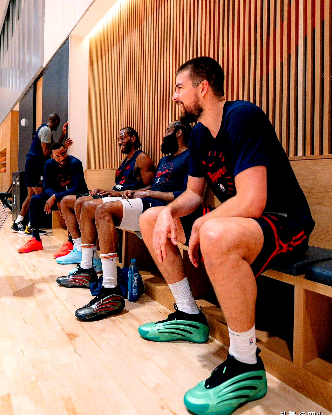 转会期克里夫兰骑士备战全明星赛，远射贴柱细节曝光，管理层满意，阵容厚度经受考验的简单介绍-英雄联盟官网